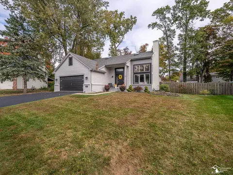 6796 Hartland, Temperance, MI 48182