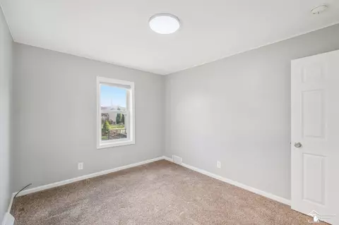 Bedroom - 1108 Bentley Dr, Monroe, MI 48162 photo 1 of 4