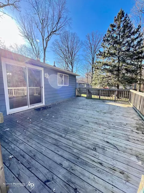 Exterior - 6323 Bluejay, Flint, MI 48506 photo 4 of 9