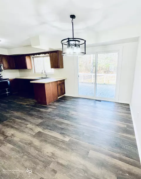 Dining - 6323 Bluejay, Flint, MI 48506 photo 1 of 1