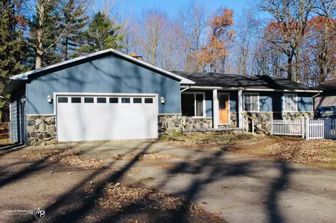 Exterior - 6323 Bluejay, Flint, MI 48506 photo 6 of 9