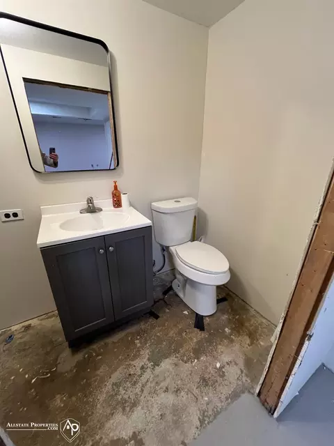 Bath - 6323 Bluejay, Flint, MI 48506 photo 3 of 3
