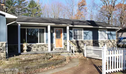 Exterior - 6323 Bluejay, Flint, MI 48506 photo 8 of 9