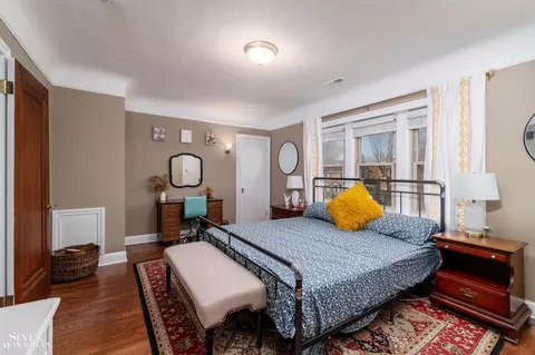 Bedroom - 976 Lakepointe, Grosse Pointe Park, MI 48230 photo 2 of 7