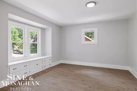 Living - 768 Pinecrest, Ferndale, MI 48220 photo 5 of 6