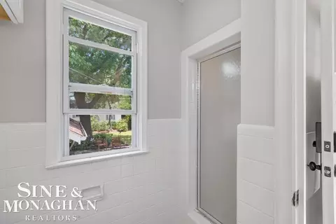 Bath - 768 Pinecrest, Ferndale, MI 48220 photo 2 of 7