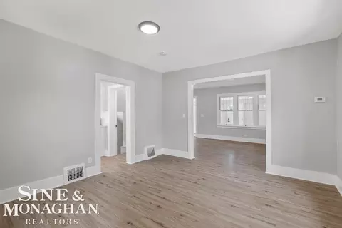 Living - 768 Pinecrest, Ferndale, MI 48220 photo 6 of 6