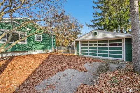 Exterior - 1212 Bentley, Monroe, MI 48162 photo 3 of 7