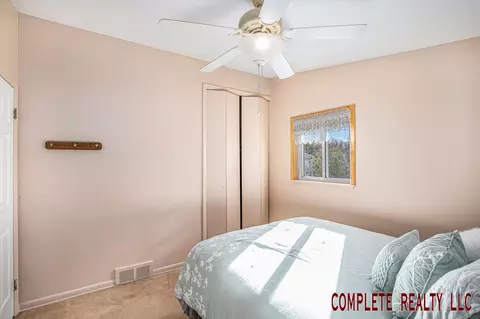 Bedroom - 810 Macdonald Ave, Flint, MI 48507 photo 5 of 5