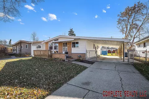 810 Macdonald Ave, Flint, MI 48507