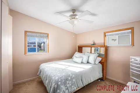 Bedroom - 810 Macdonald Ave, Flint, MI 48507 photo 4 of 5