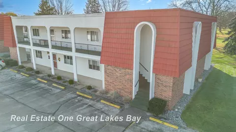 955 Kennely #J162, Saginaw, MI 48609