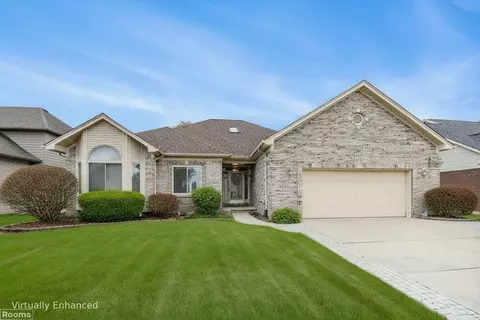 47173 Woodberry Ests, Macomb, MI 48044