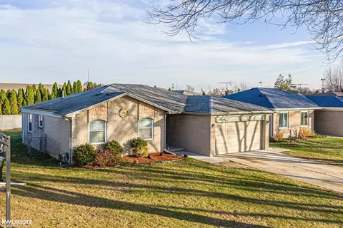 35646 Maureen, Sterling Heights, MI 48310