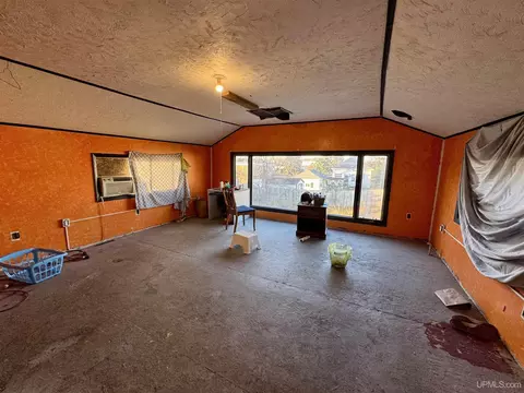 Other - 416 E Stanton, Iron Mountain, MI 49801 photo 3 of 13