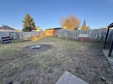 Exterior - 416 E Stanton, Iron Mountain, MI 49801 photo 2 of 3