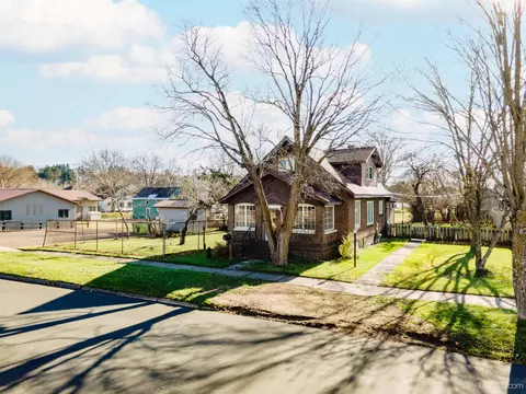 123 W Maple, Iron River, MI 49935