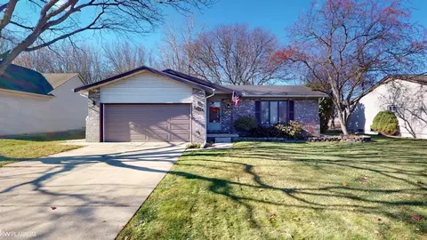 51903 N Adele, Chesterfield, MI 48047