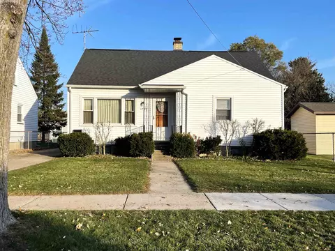 1705 Fitzhugh, Bay City, MI 48708