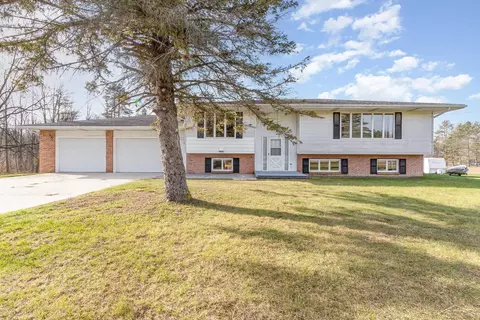 3532 S Ten Mile, Breckenridge, MI 48615