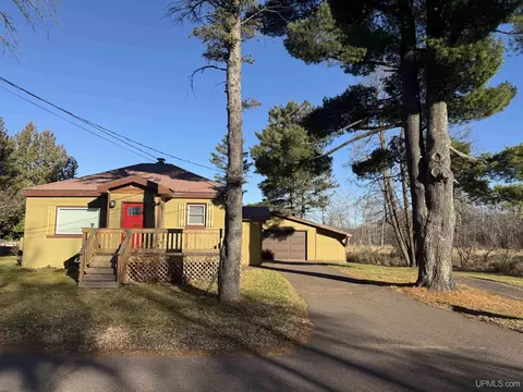 4746 E Sunnyside, Ironwood, MI 49938