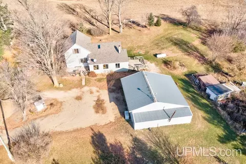 N9578 Lance, Daggett, MI 49821
