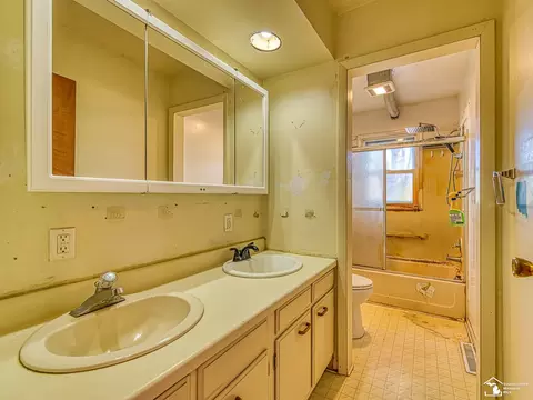 5679 Catawba, Adrian, MI 49221 photo 16