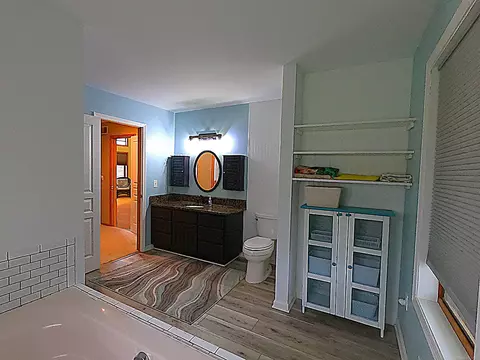 Bath - 18450 Pratt, Armada, MI 48005 photo 3 of 5