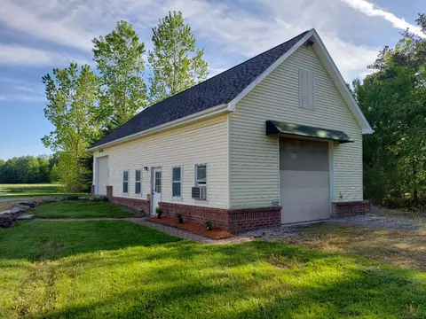 Exterior - 18450 Pratt, Armada, MI 48005 photo 9 of 10