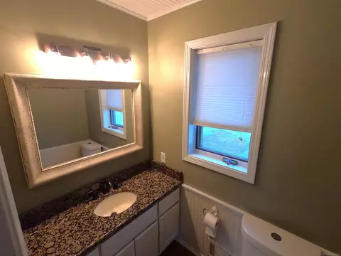 Bath - 18450 Pratt, Armada, MI 48005 photo 1 of 5