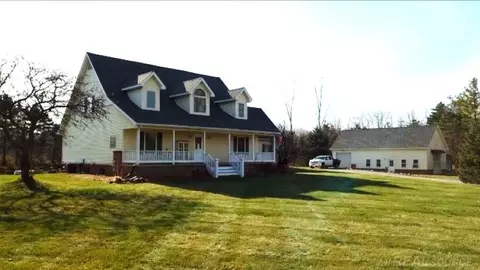 Exterior - 18450 Pratt, Armada, MI 48005 photo 2 of 10