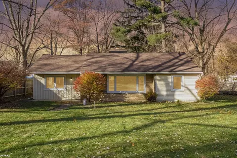 3090 Twinleaf, Commerce Twp, MI 48382