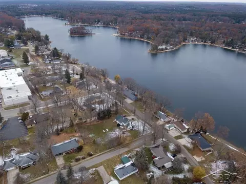 View/Area - 291 E Oak, Harrison, MI 48625 photo 2 of 2