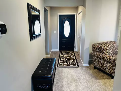 Entry Way - 5909 Bradford, Jackson, MI 49201 photo 1 of 1