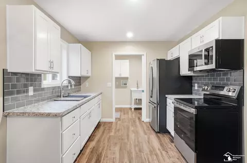 Kitchen - 12850 Crane, Carleton, MI 48117 photo 1 of 4