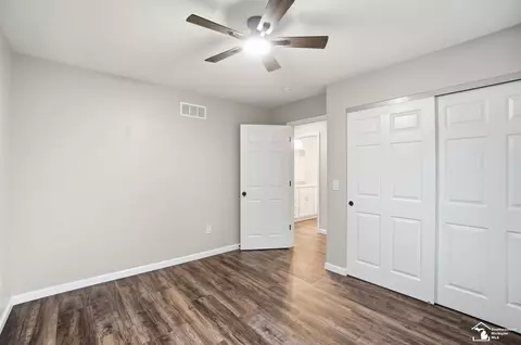 Bedroom - 12850 Crane, Carleton, MI 48117 photo 3 of 7