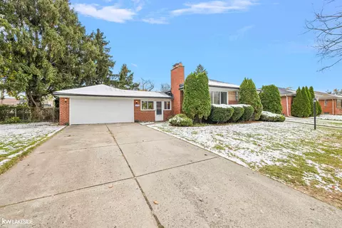 17766 Veronica, Eastpointe, MI 48021 photo 3