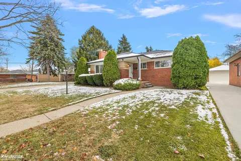 17766 Veronica, Eastpointe, MI 48021 photo 38