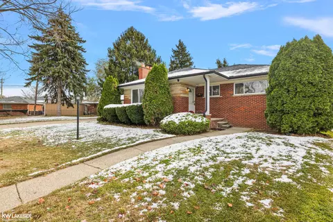17766 Veronica, Eastpointe, MI 48021 photo 37