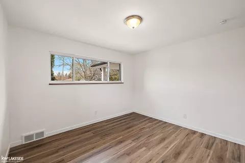 17766 Veronica, Eastpointe, MI 48021 photo 26
