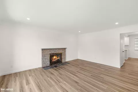 17766 Veronica, Eastpointe, MI 48021 photo 5