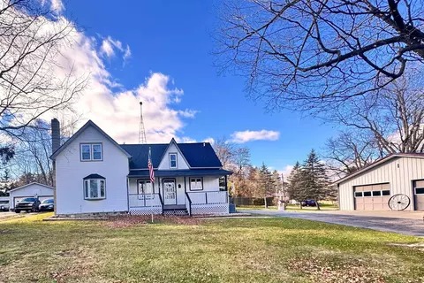 2189 Mitchell Lk, Attica, MI 48412