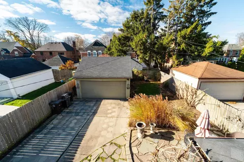 341 Mcmillan, Grosse Pointe Farms, MI 48236 photo 4