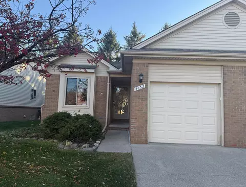 4032 Heatherwood, Warren, MI 48092