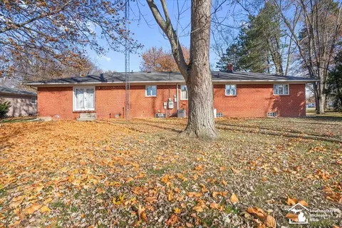 Exterior - 33 Calvin, Monroe, MI 48162 photo 5 of 7