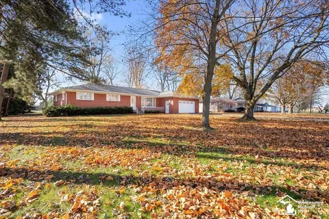 Exterior - 33 Calvin, Monroe, MI 48162 photo 2 of 7