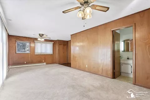Living - 33 Calvin, Monroe, MI 48162 photo 5 of 5