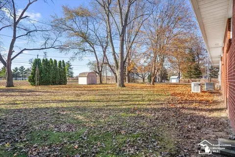 Exterior - 33 Calvin, Monroe, MI 48162 photo 3 of 7
