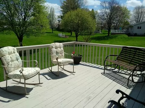 Exterior - 533 Bartlett, Gladwin, MI 48624 photo 6 of 13