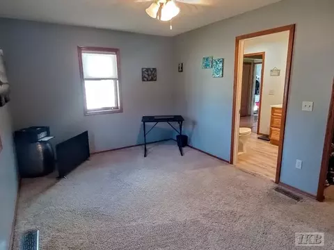 Bedroom - 533 Bartlett, Gladwin, MI 48624 photo 3 of 3